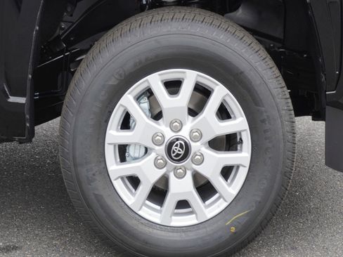 New 2025 Toyota Tacoma SR5 image 5