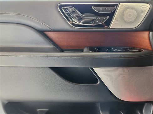 New 2024 Lincoln Navigator Black Label image 23