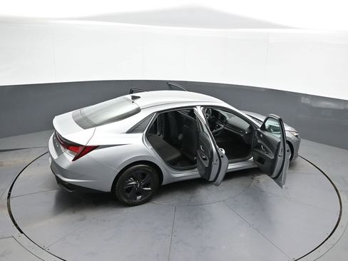 Certified 2023 Hyundai Elantra SEL w/ Cargo Package image 44