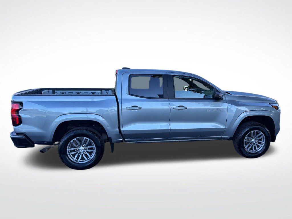Used 2023 Chevrolet Colorado LT w/ LT Convenience Package RWD image 7
