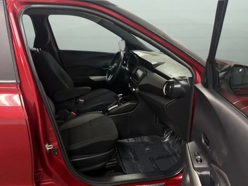 Used 2019 Nissan Kicks SV FWD image 21