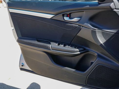 Used 2016 Honda Civic EX image 29