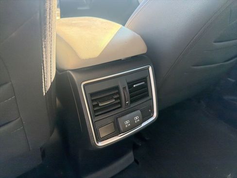 Used 2020 Subaru Forester Premium AWD/4WD image 15
