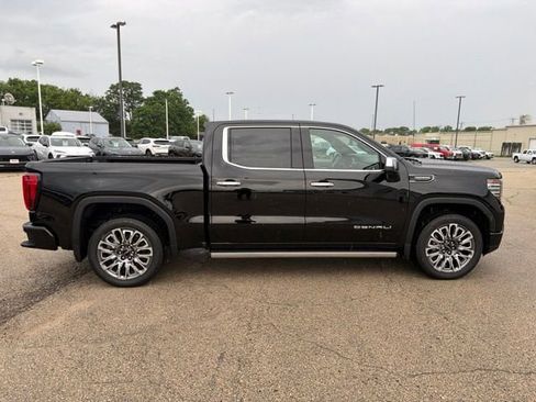 New 2026 GMC Sierra 1500 Denali Ultimate AWD/4WD image 6