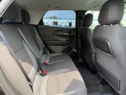 Used 2021 Chevrolet TrailBlazer LS AWD/4WD image 13
