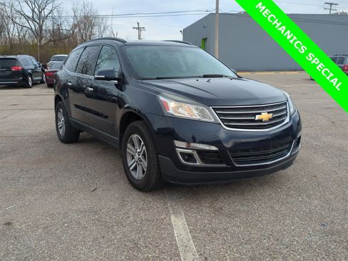 Used 2015 Chevrolet Traverse LT image 16