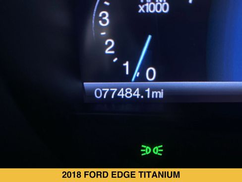 Used 2018 Ford Edge Titanium w/ Equipment Group 301A AWD/4WD image 5