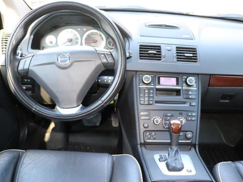 Used 2013 Volvo XC90 3.2 image 27