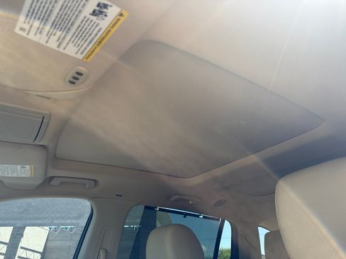 Used 2013 Lincoln MKT FWD image 25