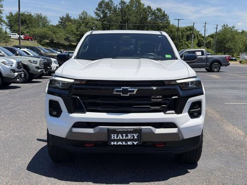 Used 2024 Chevrolet Colorado Z71 w/ Z71 Convenience Package 2 AWD/4WD image 24
