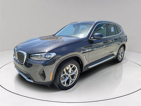 Used 2024 BMW X3 xDrive30i AWD/4WD image 3