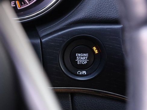 Used 2021 Jeep Grand Cherokee High Altitude image 15