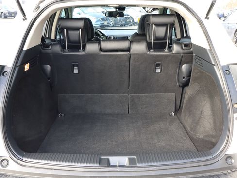 Used 2022 Honda HR-V EX-L image 10