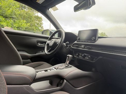Certified 2024 Honda HR-V Sport image 30