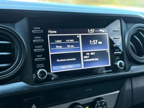 Used 2020 Toyota Tacoma SR image 33