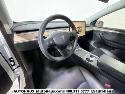 Used 2023 Tesla Model Y Long Range image 11
