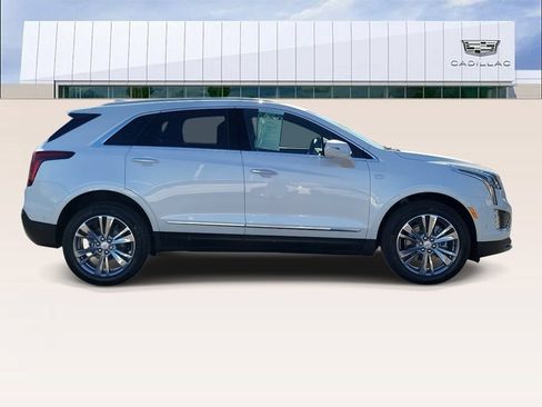 Used 2026 Cadillac XT5 Premium Luxury w/ Driver Assist Package FWD image 9