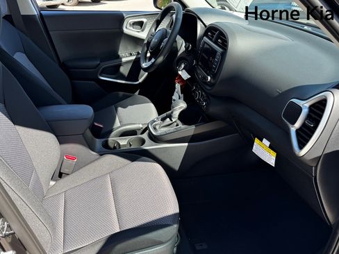 New 2025 Kia Soul LX image 19