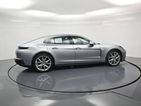 Used 2025 Porsche Panamera 4 AWD/4WD image 38
