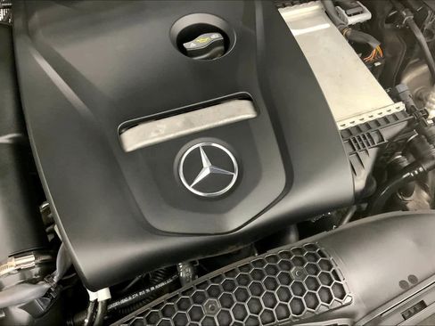 Used 2019 Mercedes-Benz GLC 300 image 31