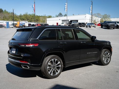 Used 2022 Jeep Grand Cherokee Overland w/ Adv Protech Group III image 10