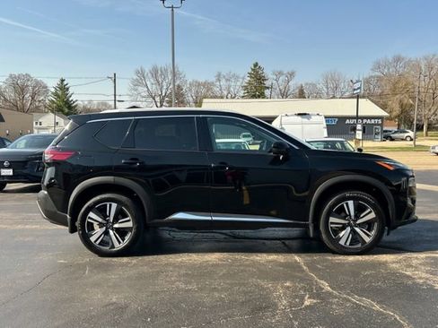 Used 2023 Nissan Rogue SL image 11