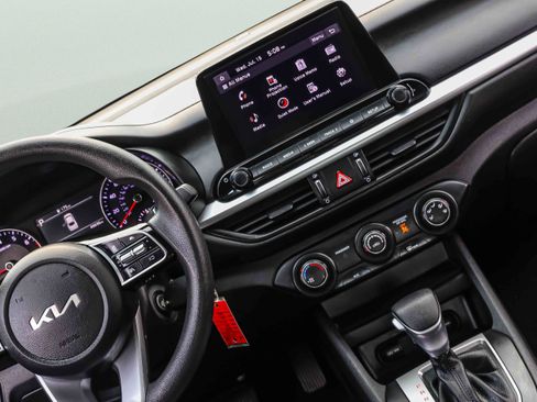 Certified 2023 Kia Forte LXS w/ LXS Technology Package FWD image 19
