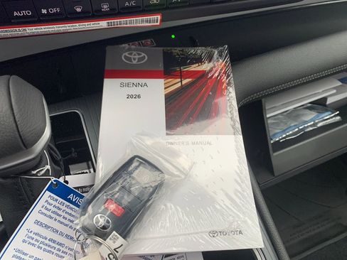 New 2026 Toyota Sienna XLE image 9