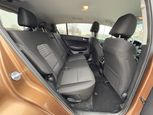 Used 2018 Kia Sportage LX w/ LX Technology Package image 27