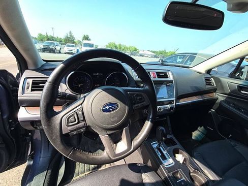 Used 2016 Subaru Outback 3.6R Limited AWD/4WD image 10
