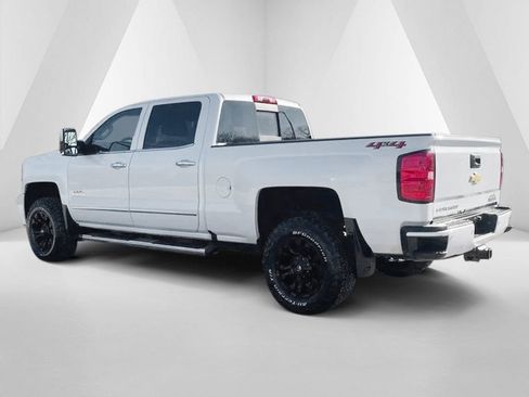 Used 2019 Chevrolet Silverado 3500 High Country w/ Duramax Plus Package image 5