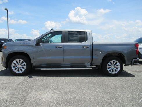Used 2022 Chevrolet Silverado 1500 Custom w/ Safety Confidence Package RWD image 4
