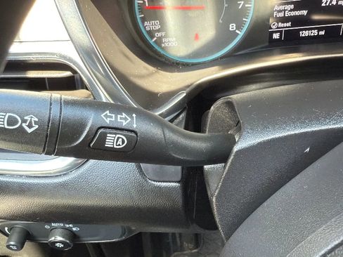 Used 2020 Chevrolet Equinox LS w/ LS Convenience Package image 14