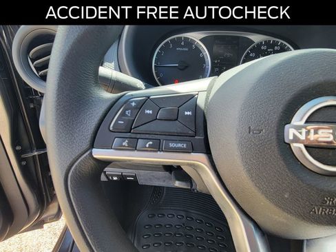 Used 2022 Nissan Kicks S FWD image 21