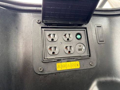 Used 2022 Ford F150 Lightning Lariat w/ Equipment Group 511A High image 16