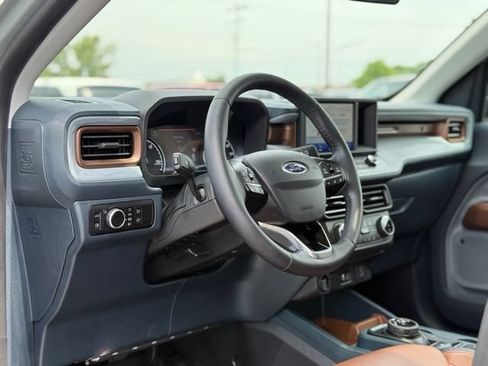 Used 2024 Ford Maverick Lariat FWD image 11