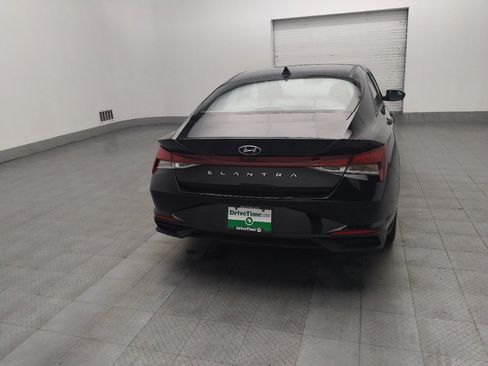 Used 2022 Hyundai Elantra SEL FWD image 7
