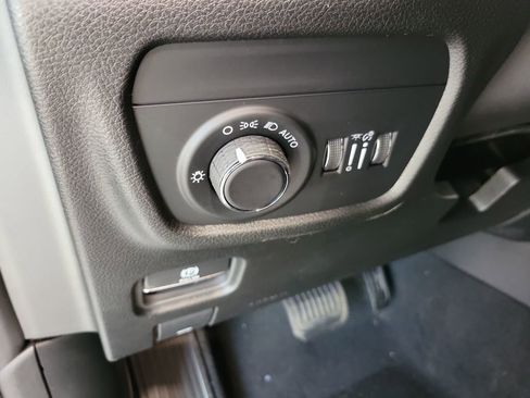 New 2026 Jeep Grand Cherokee Laredo X AWD/4WD image 14