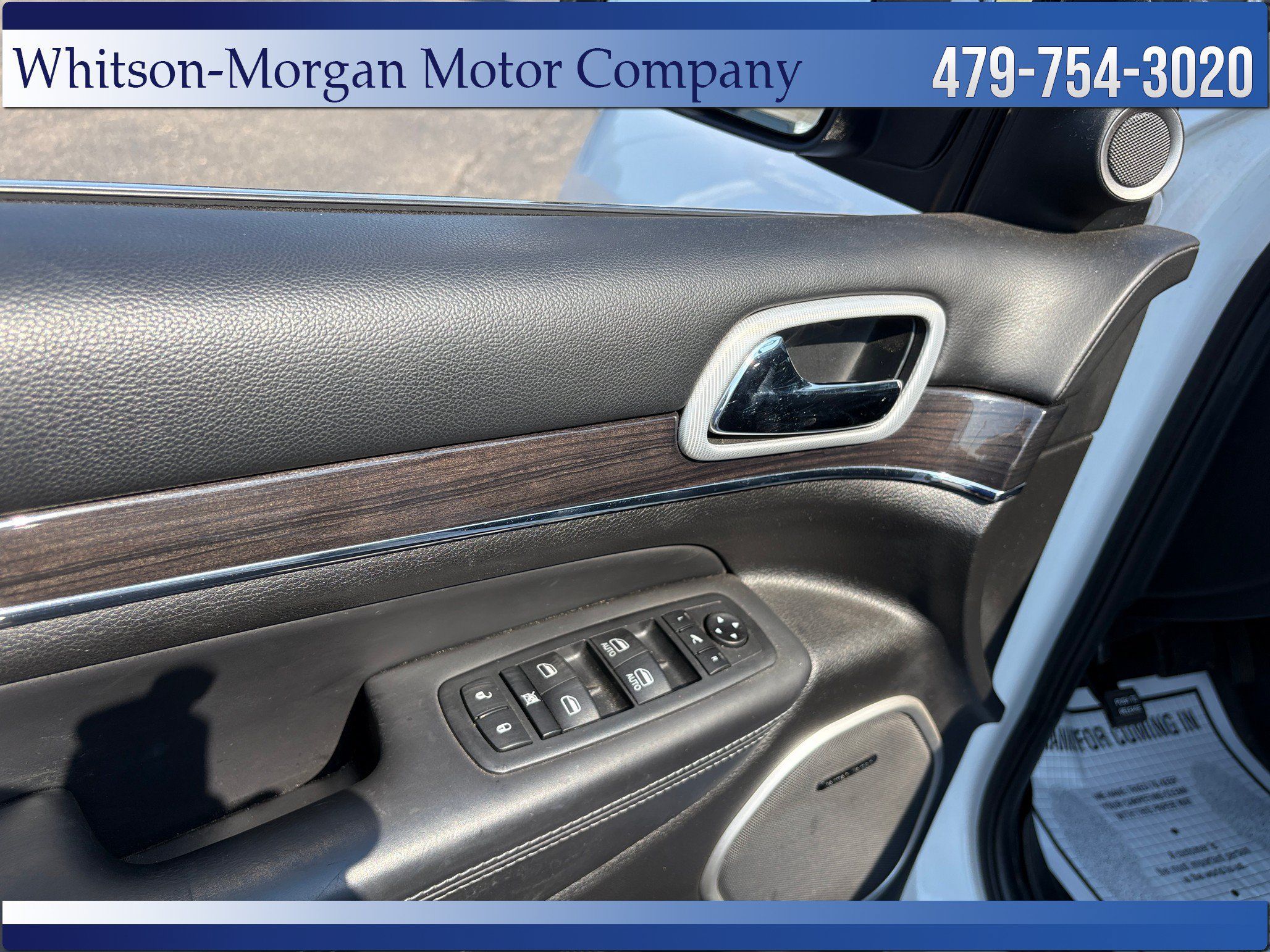 Used 2020 Jeep Grand Cherokee Overland w/ Interior Metal Package AWD/4WD image 12