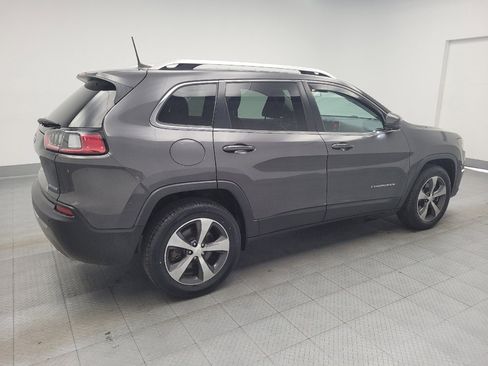 Used 2019 Jeep Cherokee Limited image 10