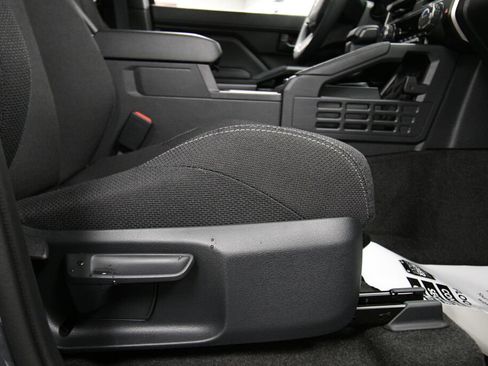 Used 2025 Toyota 4Runner SR5 image 25