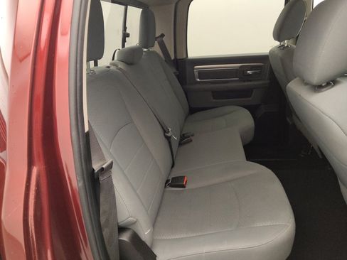 Used 2020 RAM 1500 Classic SLT RWD image 19
