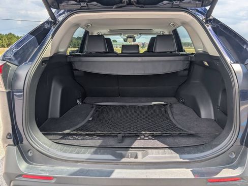 Used 2024 Toyota RAV4 XLE Premium FWD image 33