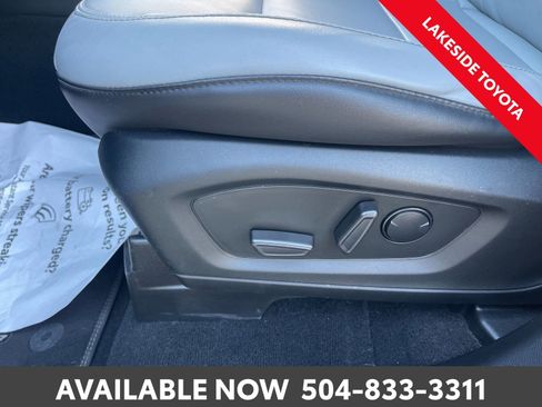 Used 2021 Ford Explorer XLT w/ Equipment Group 202A image 26