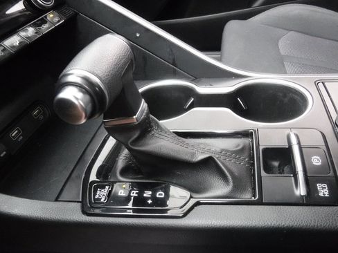 Used 2021 Kia K5 LXS image 16