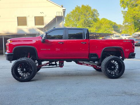 Used 2022 Chevrolet Silverado 2500 Custom w/ Custom Value Package AWD/4WD image 4