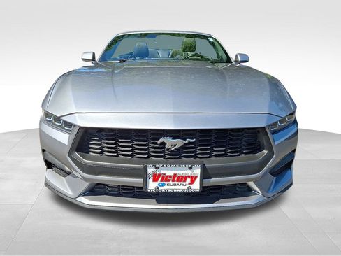 Used 2024 Ford Mustang Convertible image 2