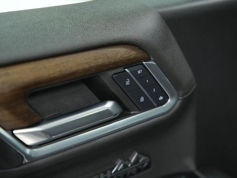 Used 2024 Chevrolet Silverado 1500 High Country w/ High Country Premium Package image 25