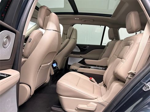 Used 2022 Lincoln Aviator Reserve w/ Equipment Group 201A image 19