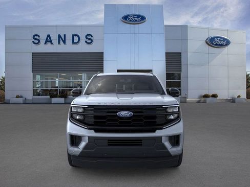 New 2026 Ford Expedition Active image 6